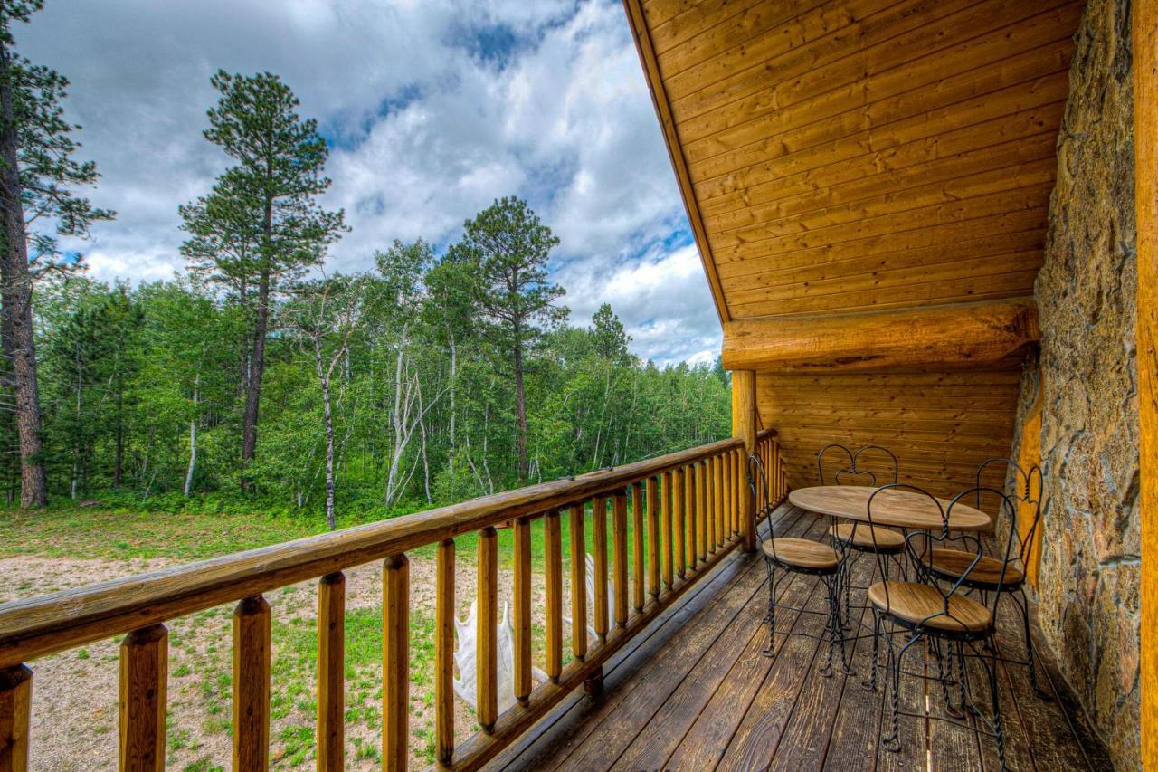 Tetro Rock Retreat Villa Deadwood Luaran gambar